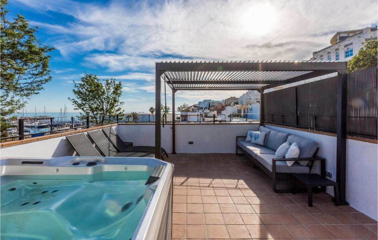 Gorgeous Home In Marbella With Kitchen Exterior photo